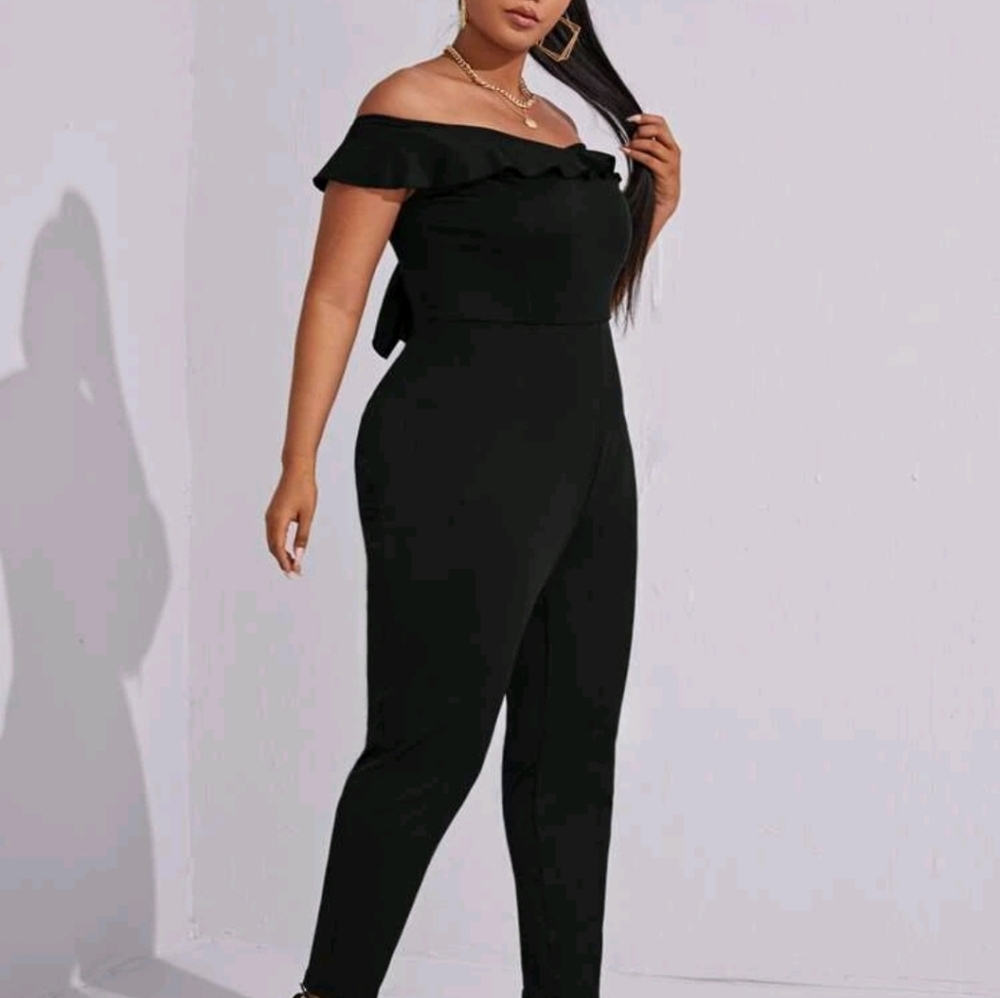 SHEIN PLUS RUFFLE JUMPSUIT